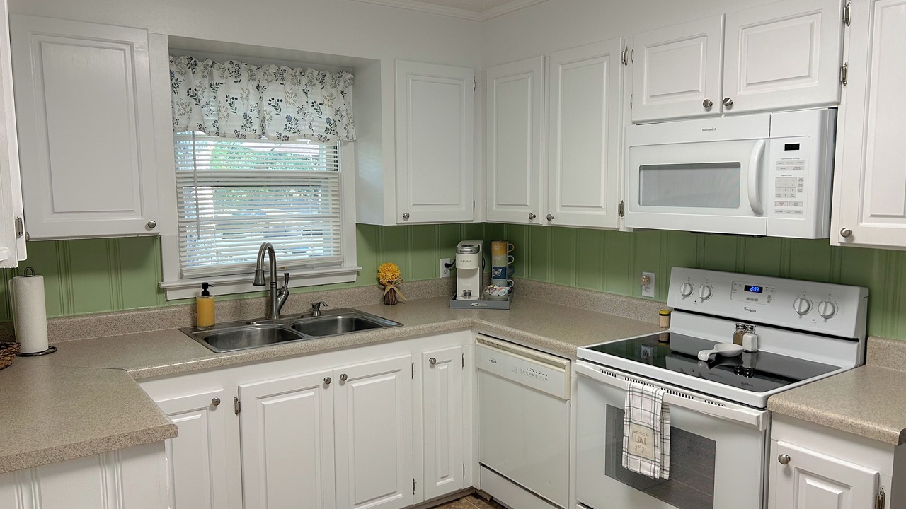 Photo of Kitchen in Weaver