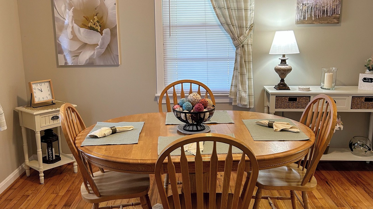 Photo of Others in Weaver