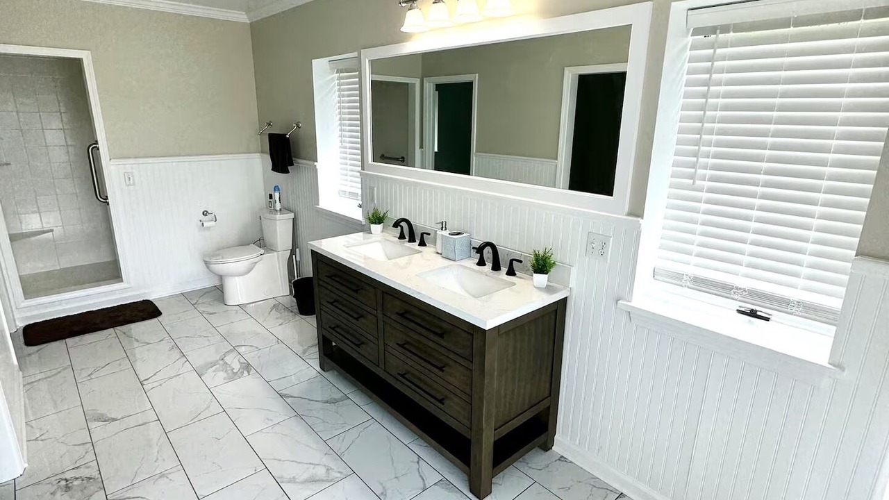 Photo of Bathroom in Grange Landing