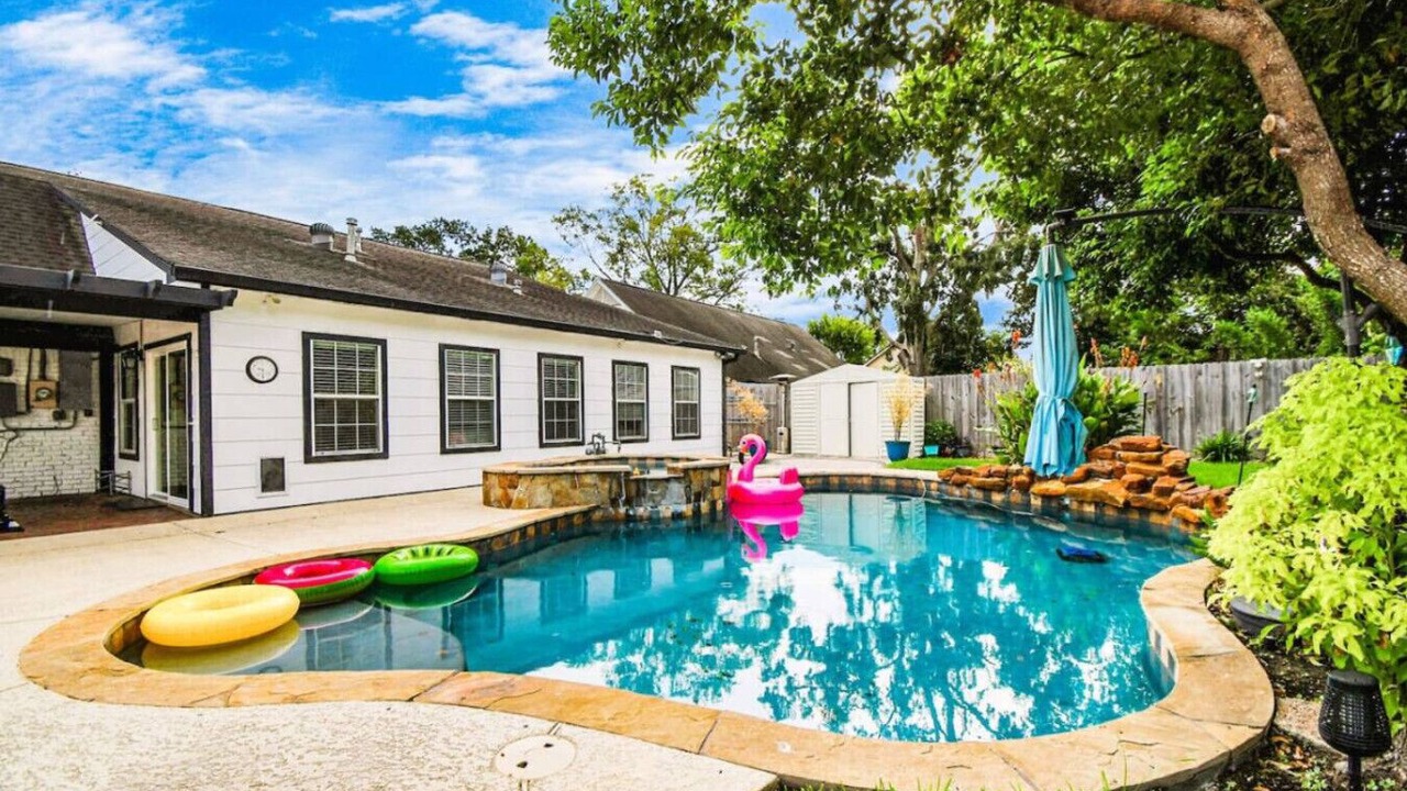 Photo of Outdoor in Woodlake - Briar Meadow