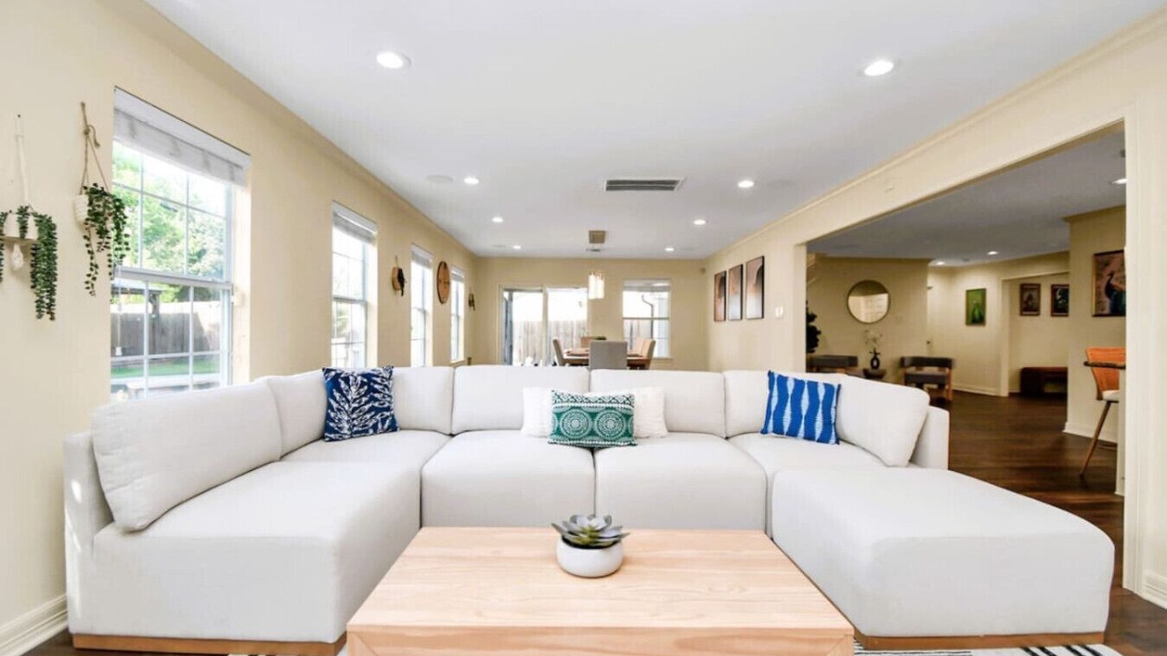 Photo of Livingroom in Woodlake - Briar Meadow