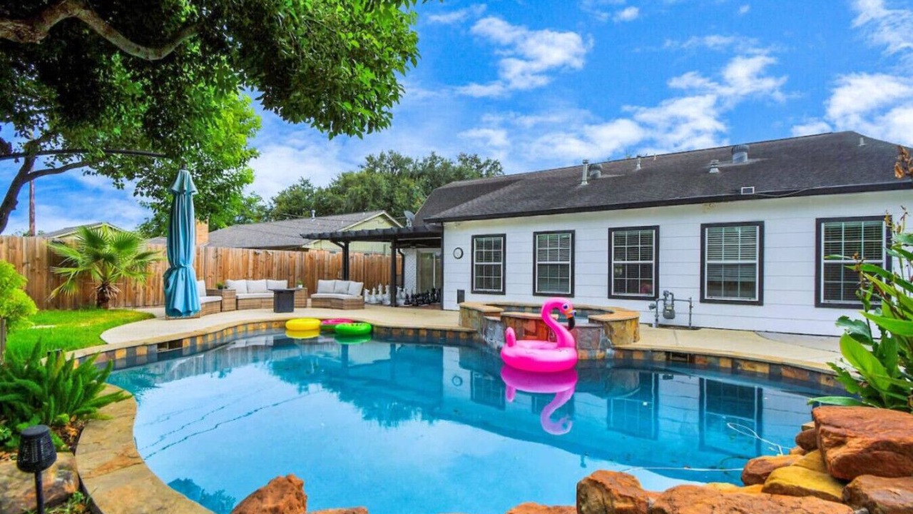 Photo of Outdoor in Woodlake - Briar Meadow