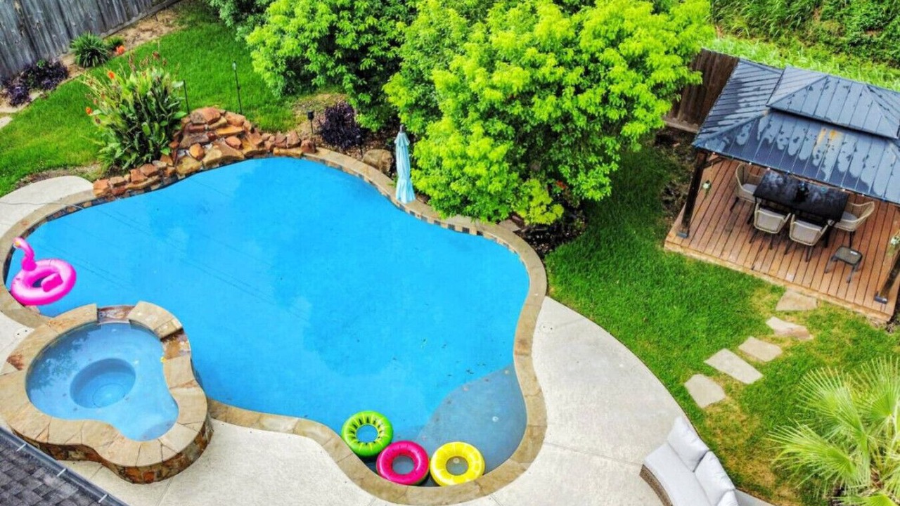 Photo of Outdoor in Woodlake - Briar Meadow