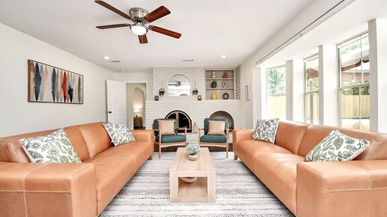 Photo of Livingroom in Houston