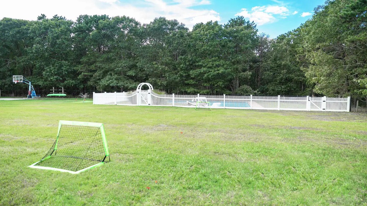 Photo of Others in Quioque