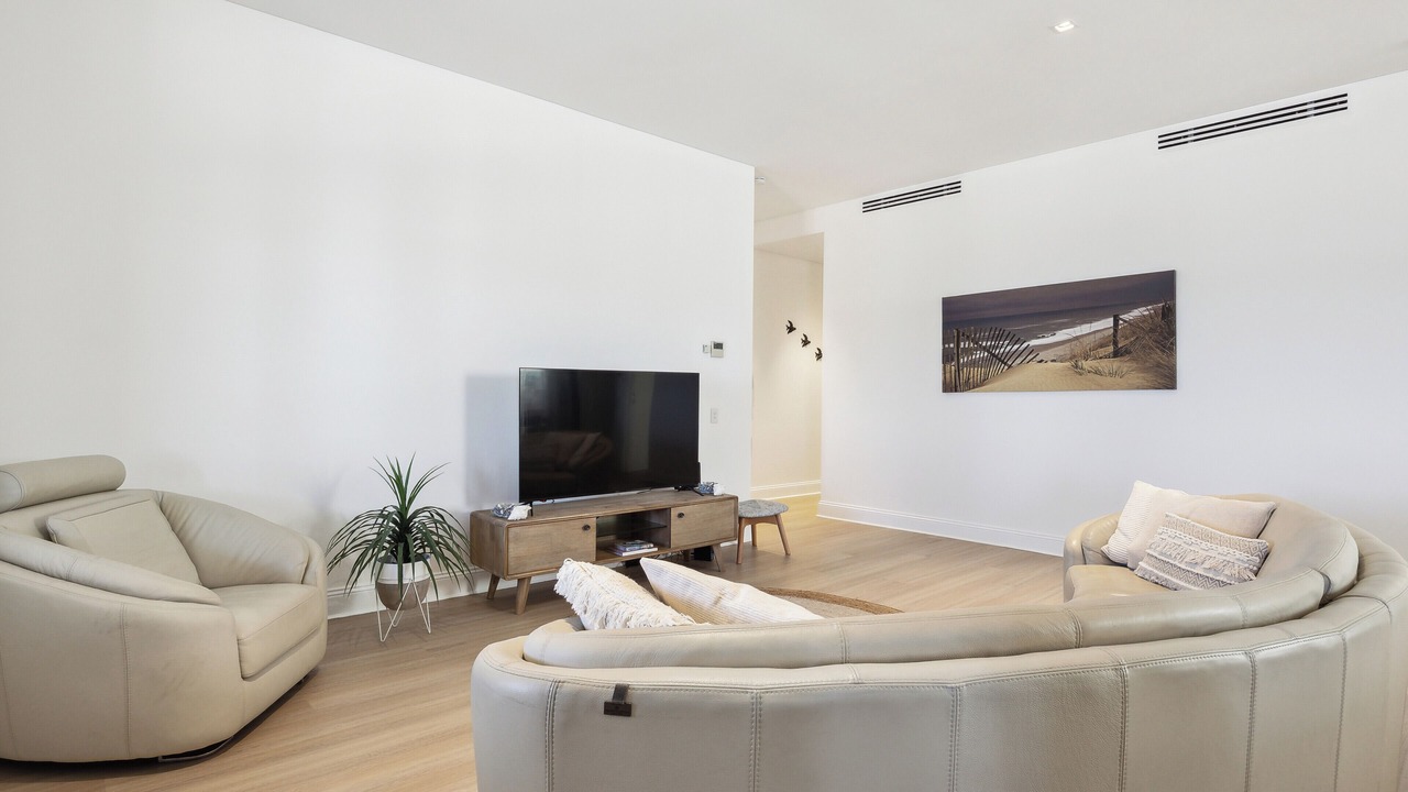 Photo of Livingroom in Henley Beach