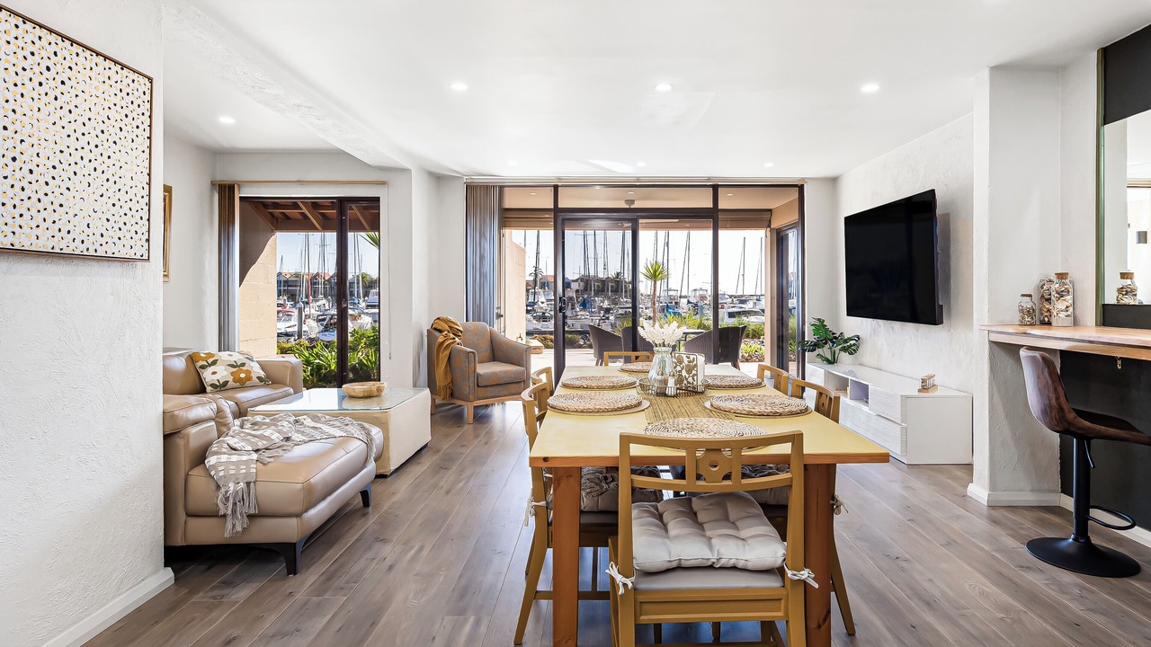 Photo of Livingroom in North Haven