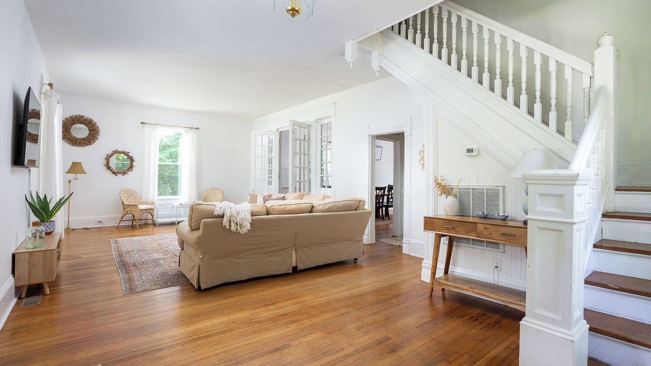 Photo of Livingroom in Cheriton