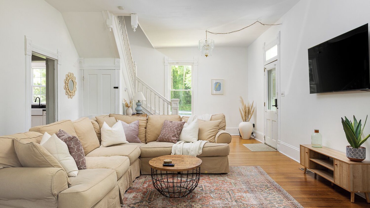 Photo of Livingroom in Cheriton
