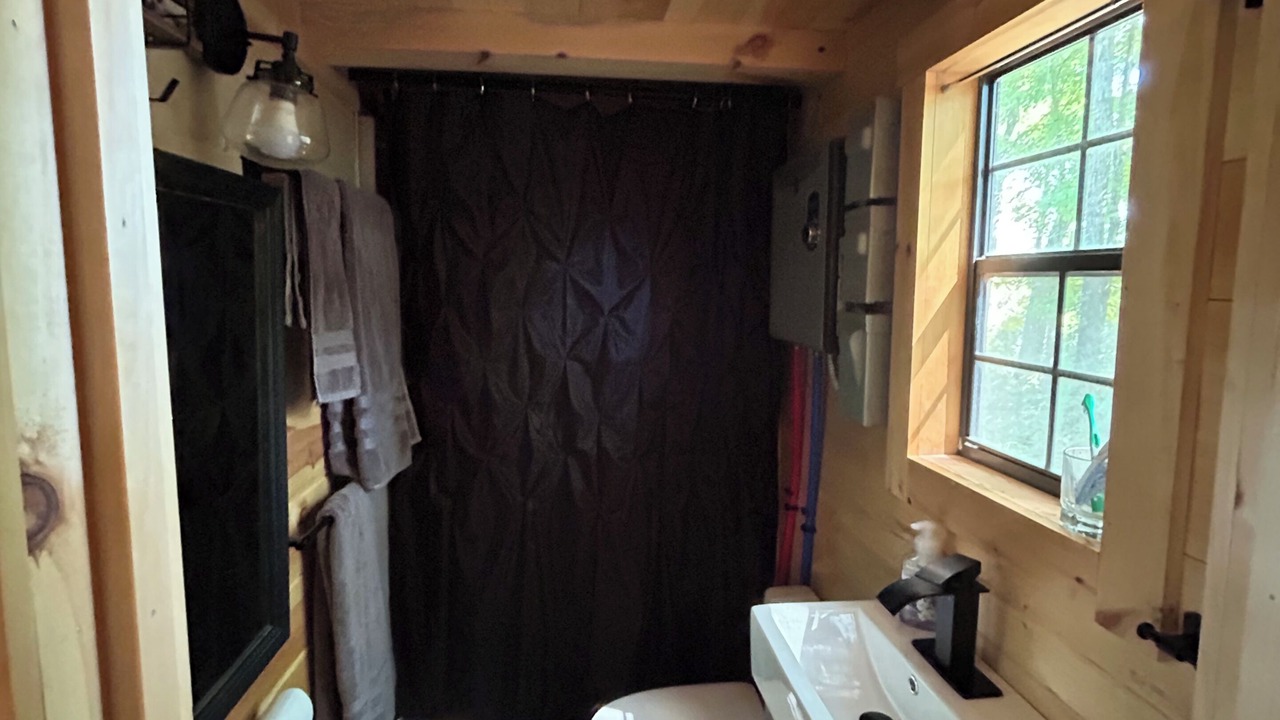 Photo of Bathroom in Viola