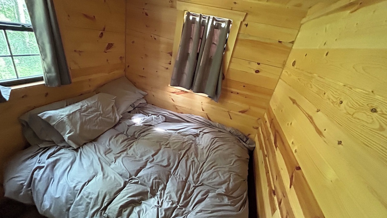 Photo of Bedroom in Viola