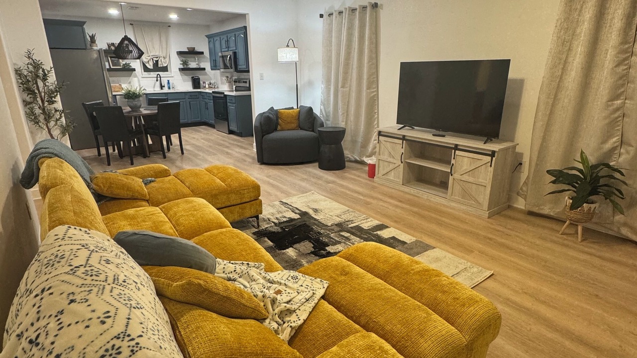 Photo of Livingroom in Port Neches