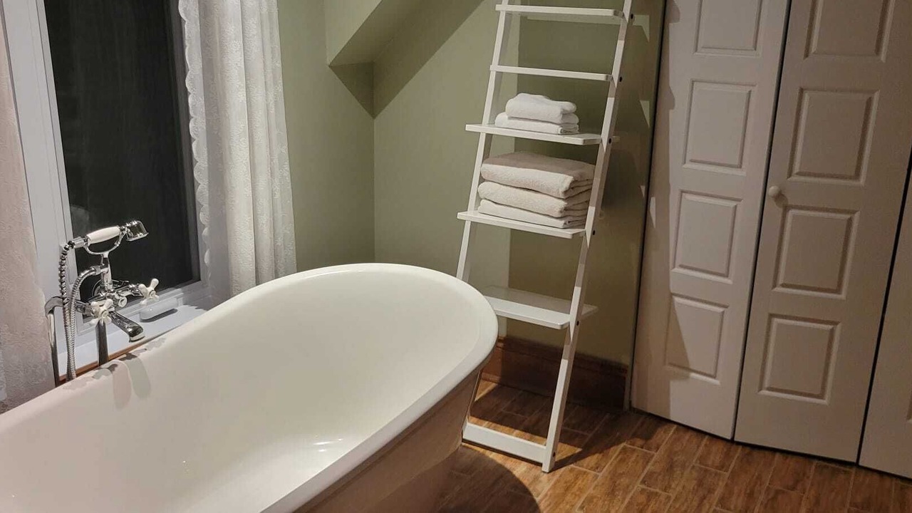 Photo of Bathroom in Saint Come
