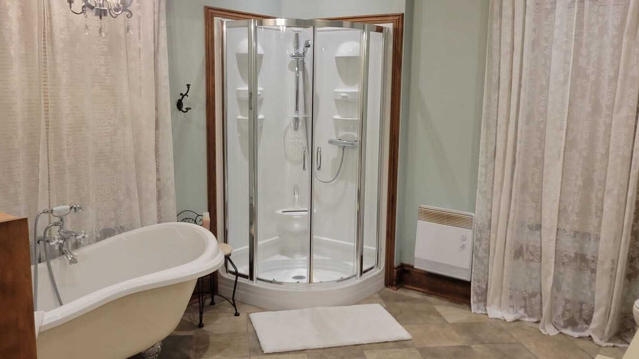Photo of Bathroom in Saint Come