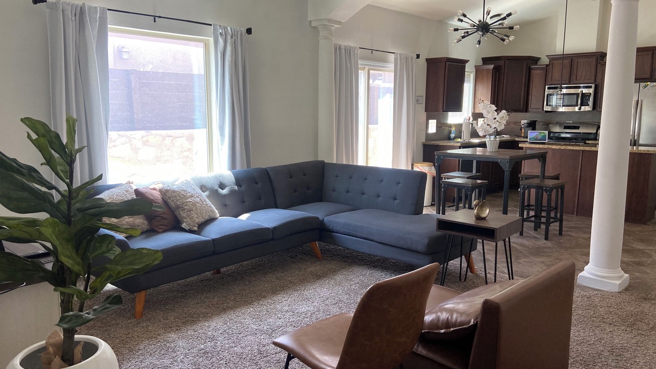 Photo of Livingroom in Biggs Field