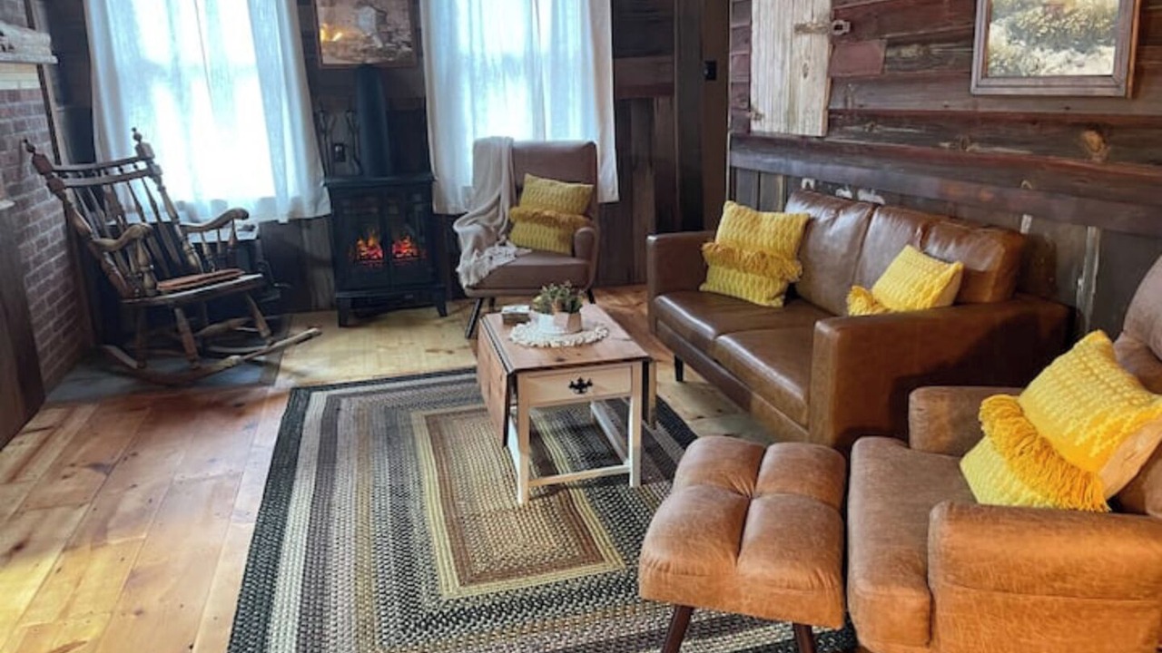 Photo of Livingroom in Stokes