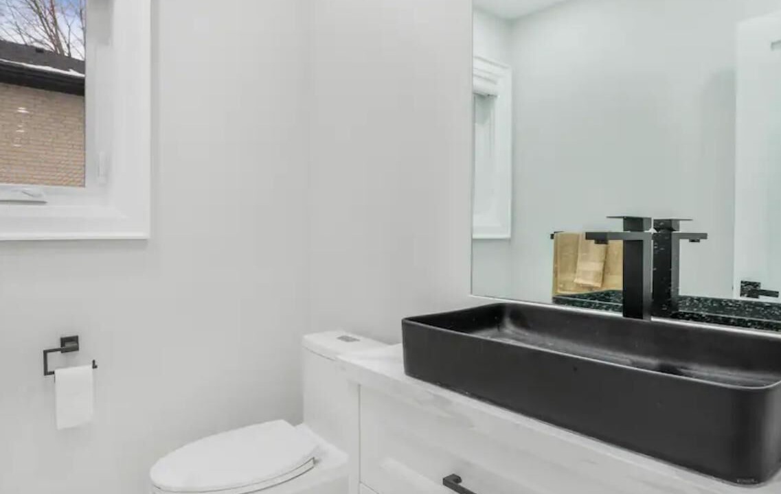 Photo of Bathroom in Henry Farm