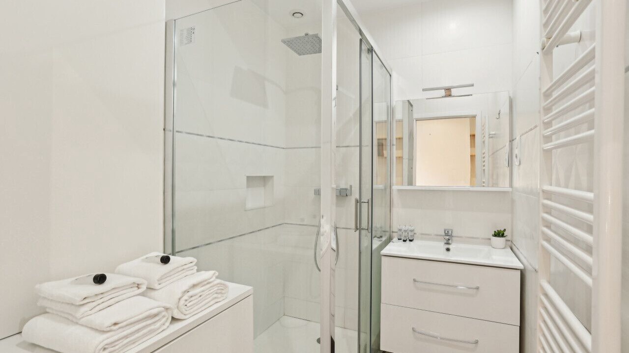 Photo of Bathroom in Arsenal