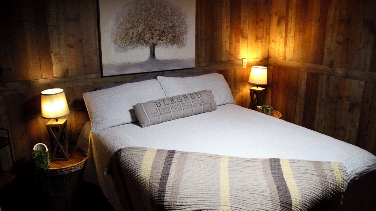 Photo of Bedroom in Scraper