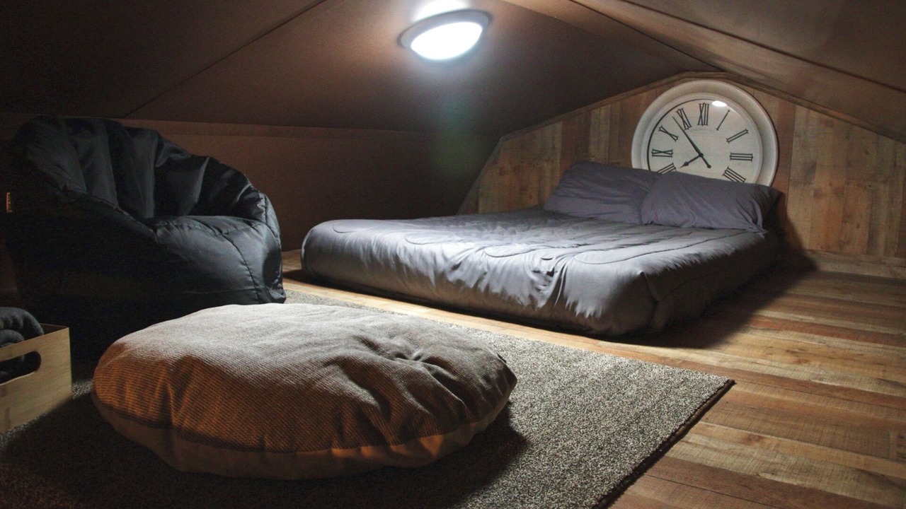 Photo of Bedroom in Scraper