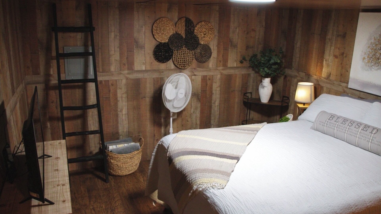 Photo of Bedroom in Scraper