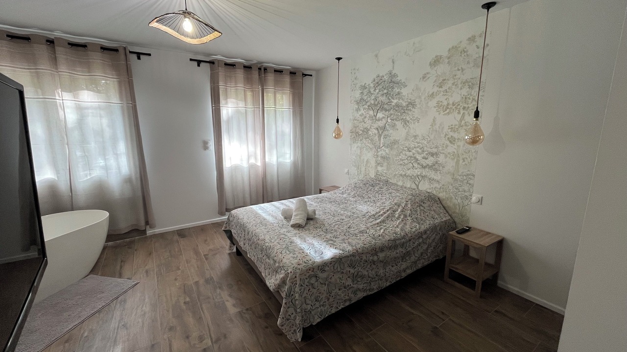 Photo of Bedroom in Talmont-Saint-Hilaire