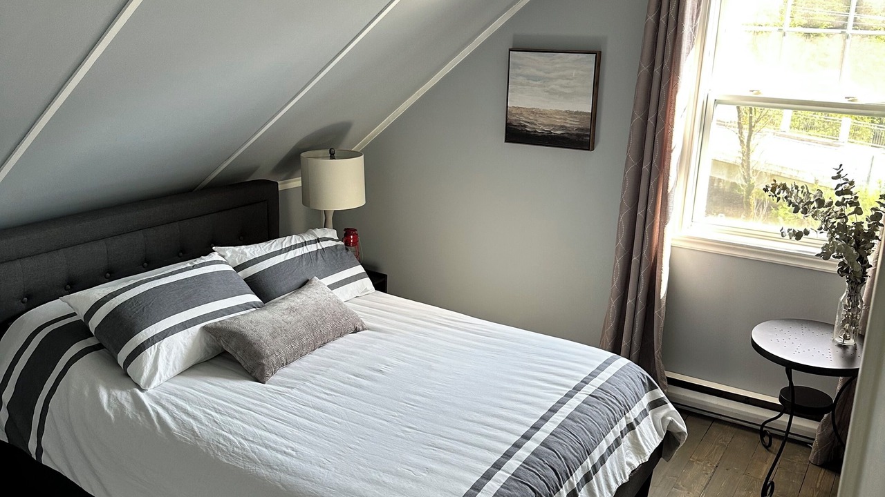 Photo of Bedroom in Ivry-sur-le-Lac