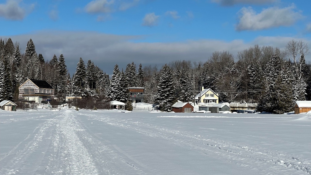 Photo of Outdoor in Ivry-sur-le-Lac