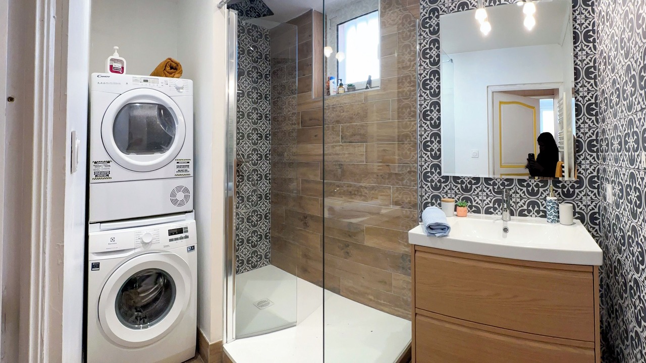 Photo of Bathroom in Port-Vendres