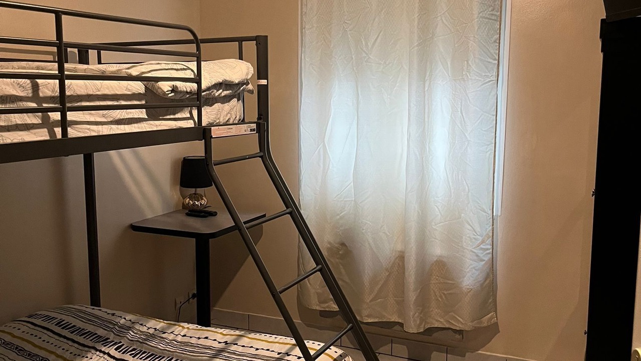 Photo of Bedroom in Anatole France Danton