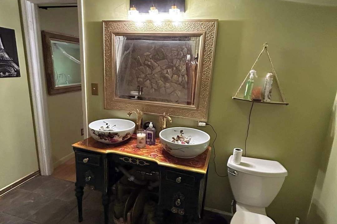 Photo of Bathroom in Austral