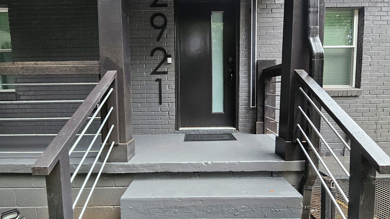 Photo of Outdoor in Candler-McAfee