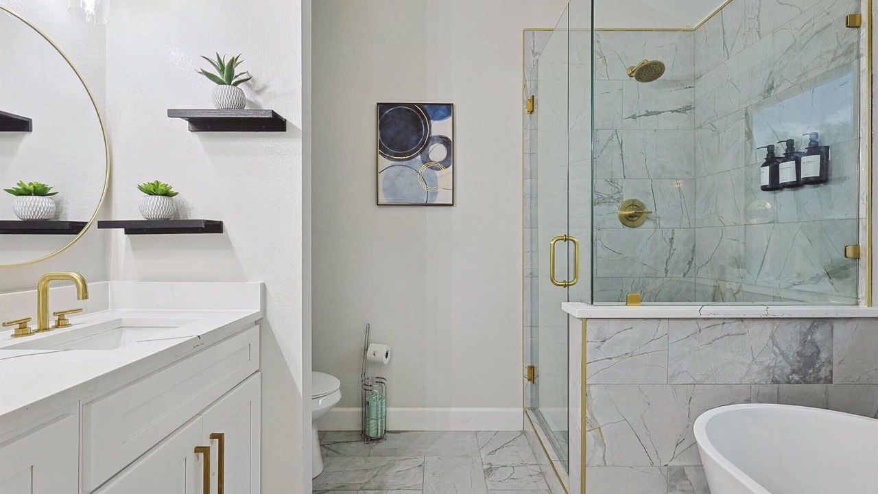 Photo of Bathroom in Flower Mound