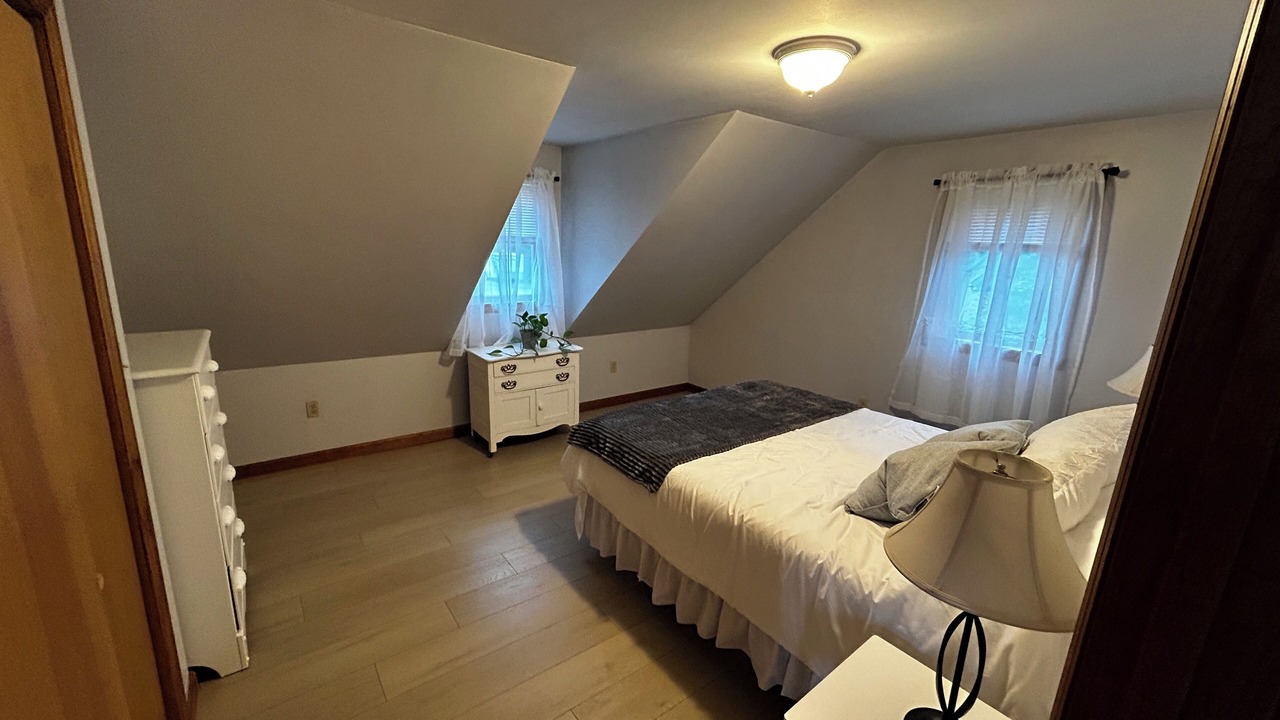 Photo of Bedroom in Clarendon
