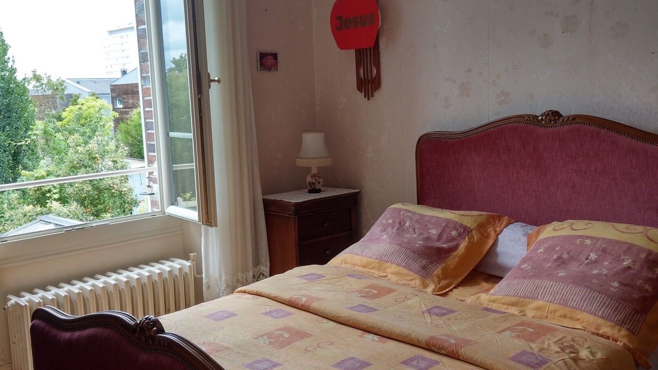 Photo of Bedroom in Romilly-sur-Seine