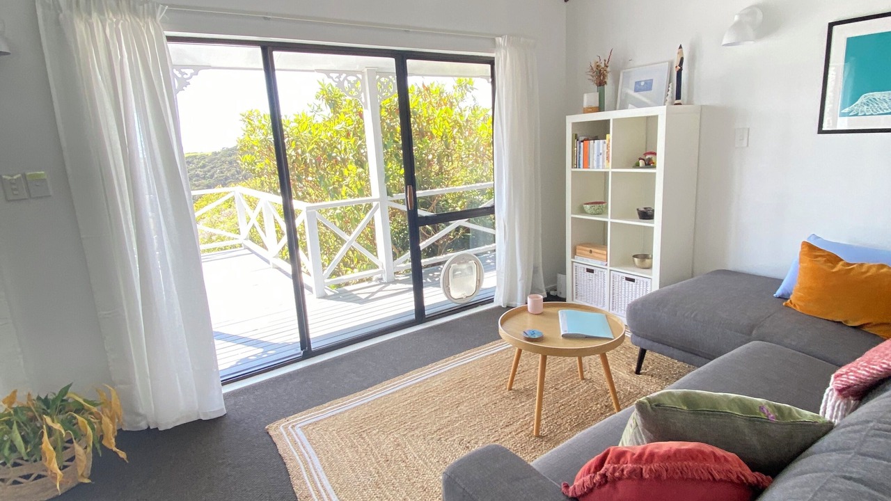 Photo of Livingroom in Cable Bay