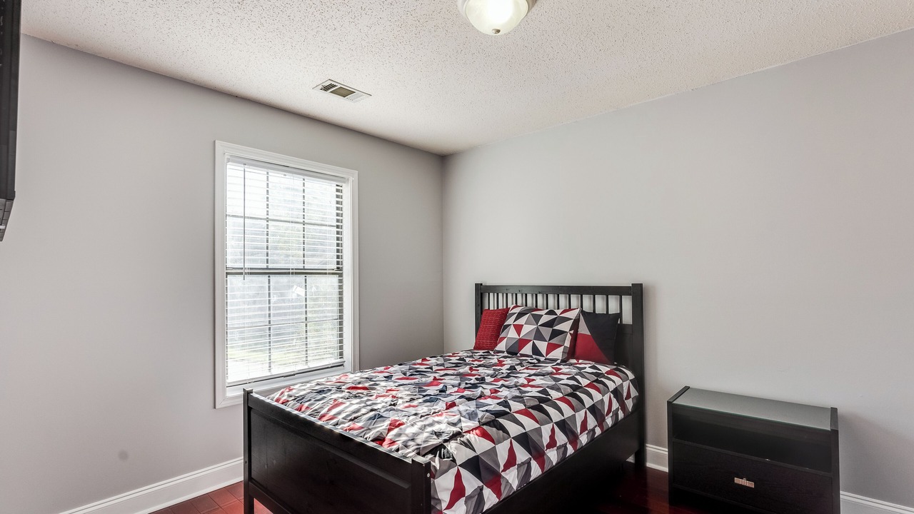 Photo of Bedroom in Stone Mountain