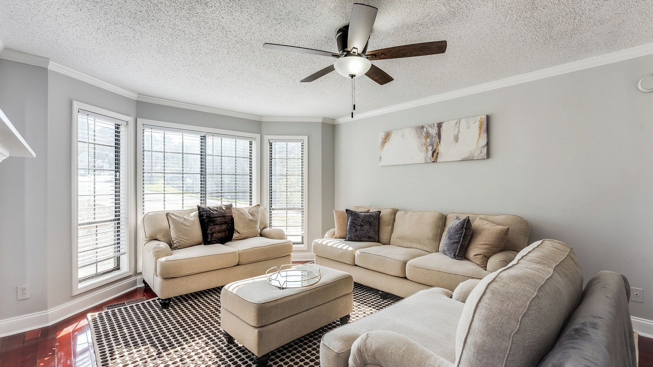 Photo of Livingroom in Stone Mountain