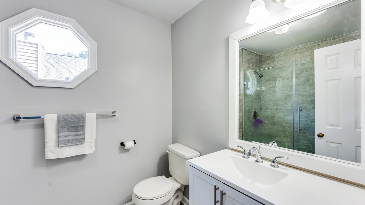 Photo of Bathroom in Stone Mountain