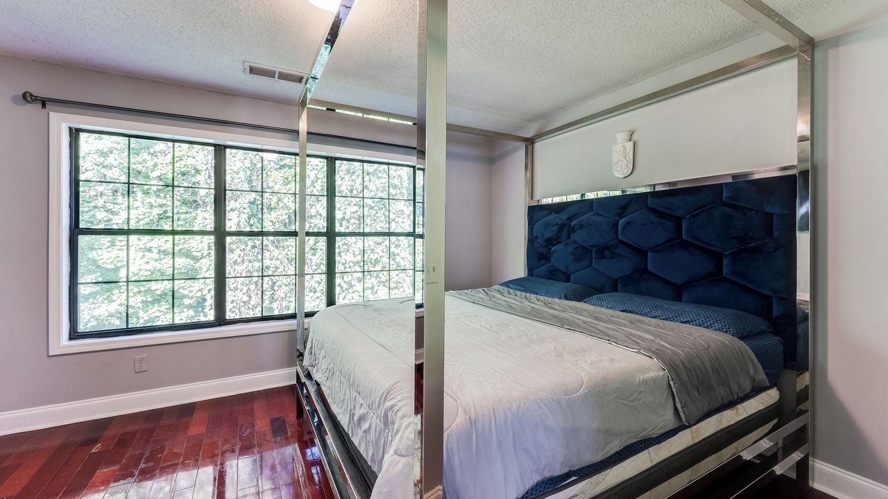 Photo of Bedroom in Stone Mountain