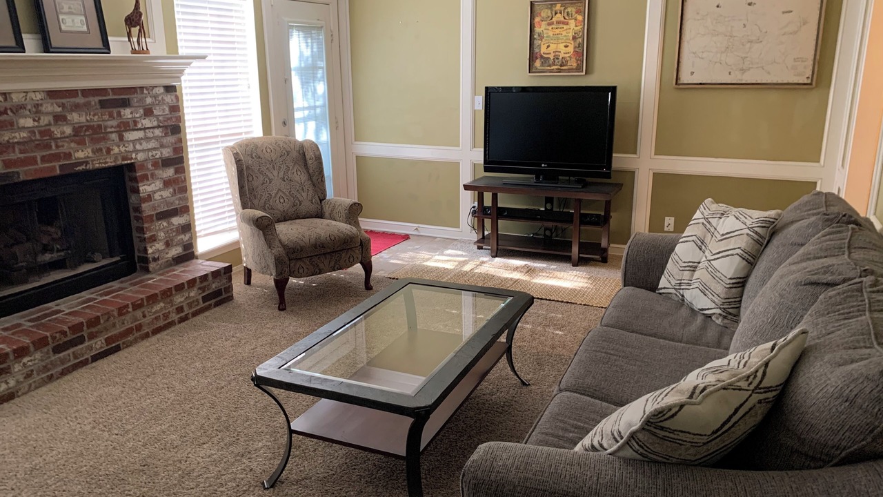 Photo of Livingroom in Owasso