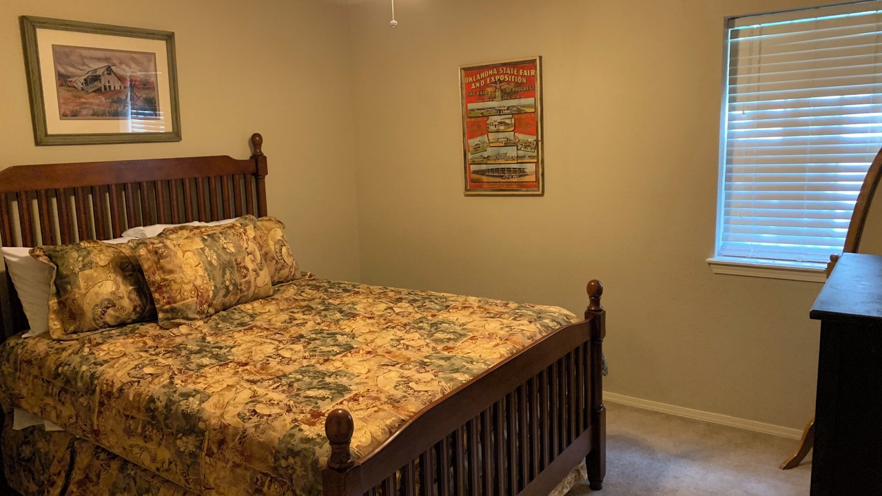 Photo of Bedroom in Owasso