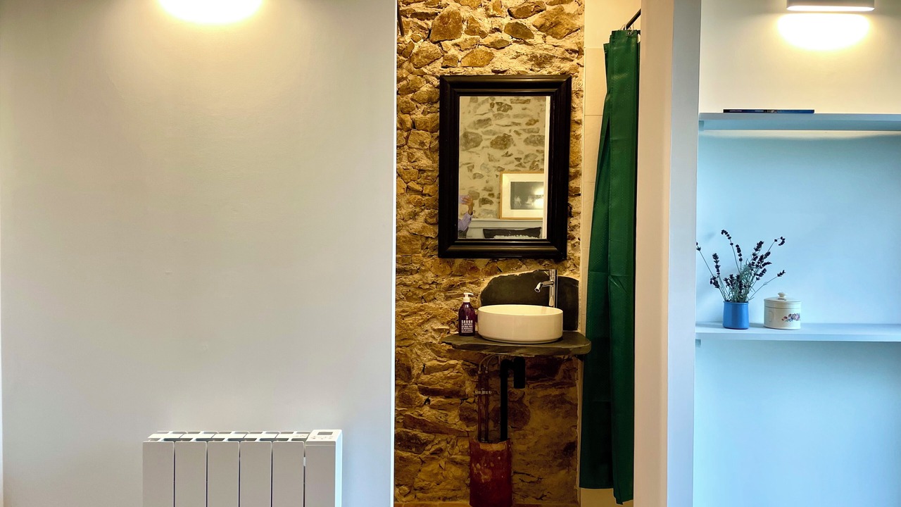 Photo of Bathroom in Moze-sur-Louet