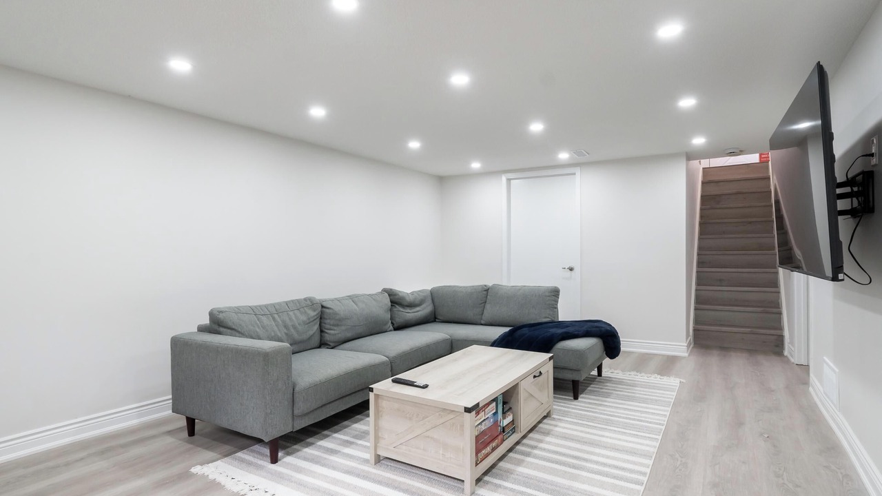 Photo of Livingroom in Lakeview