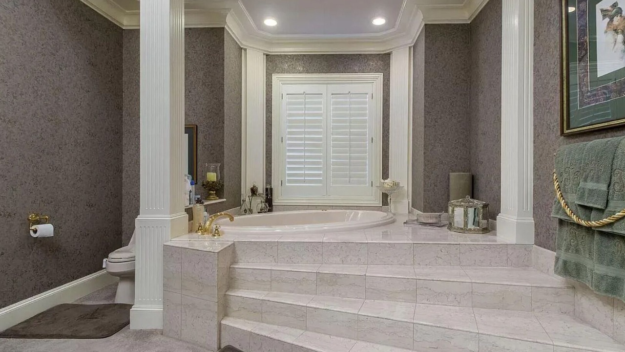 Photo of Bathroom in Durant