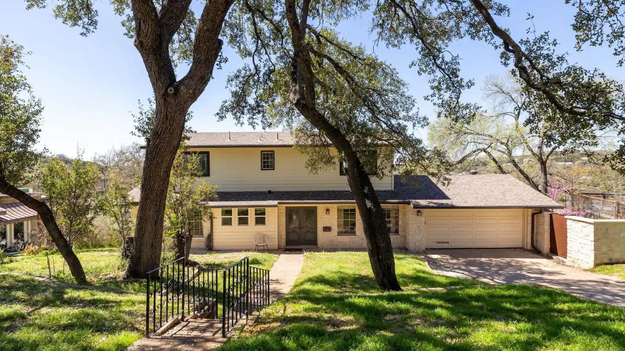 Photo of Outdoor in Highland Hills