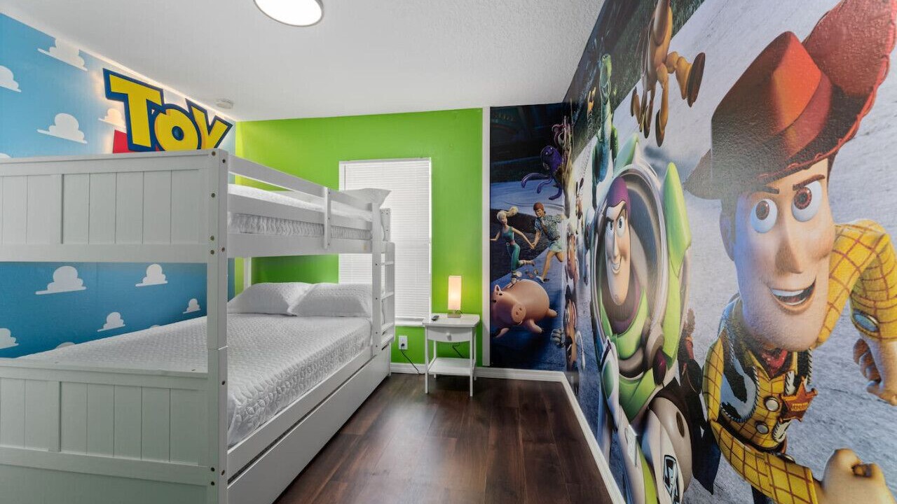 Photo of Bedroom in Crystal Cove