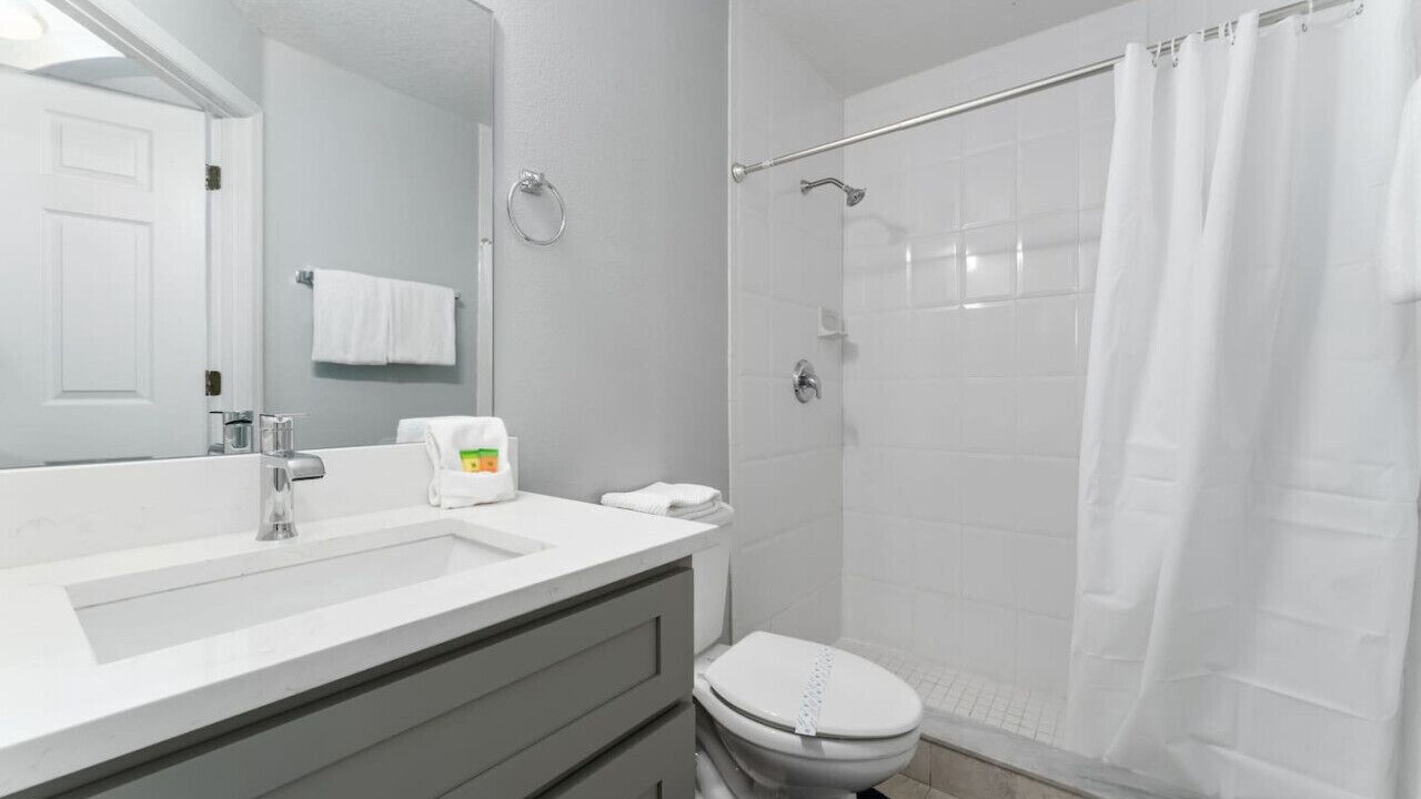 Photo of Bathroom in Crystal Cove