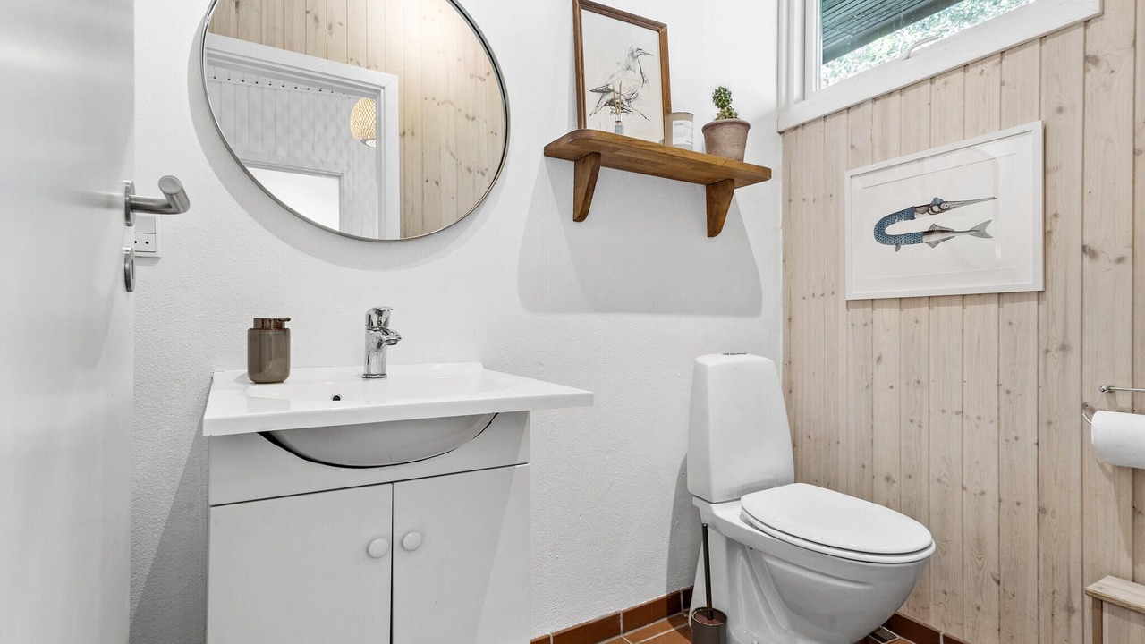 Photo of Bathroom in Skjern