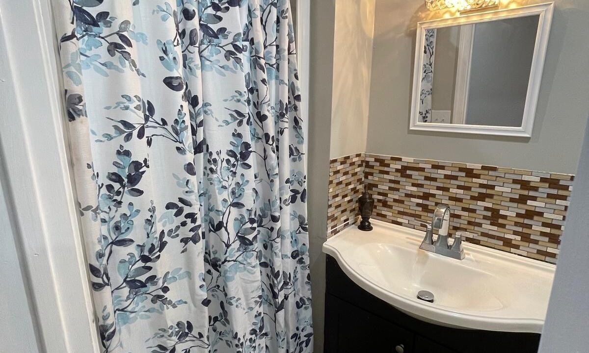 Photo of Bathroom in Sharpstown